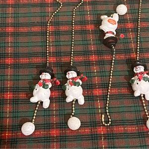 Eight Festive Snowman Pull Chain Light Fixture Holiday Decoration